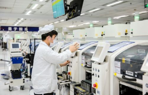 從“指尖代碼”到“車間轟鳴” 走訪合肥制造工廠，探尋00后技工選擇背后的時代邏輯